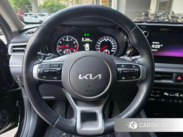Kia K5 3rd generation 2022 Черный из Кореи, фото 4