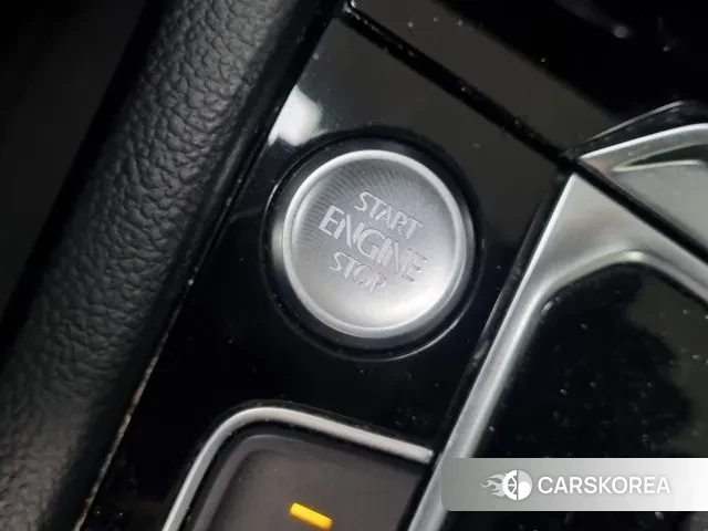 Volkswagen Arteon 2019 Серебристо-серый из Кореи, фото 4