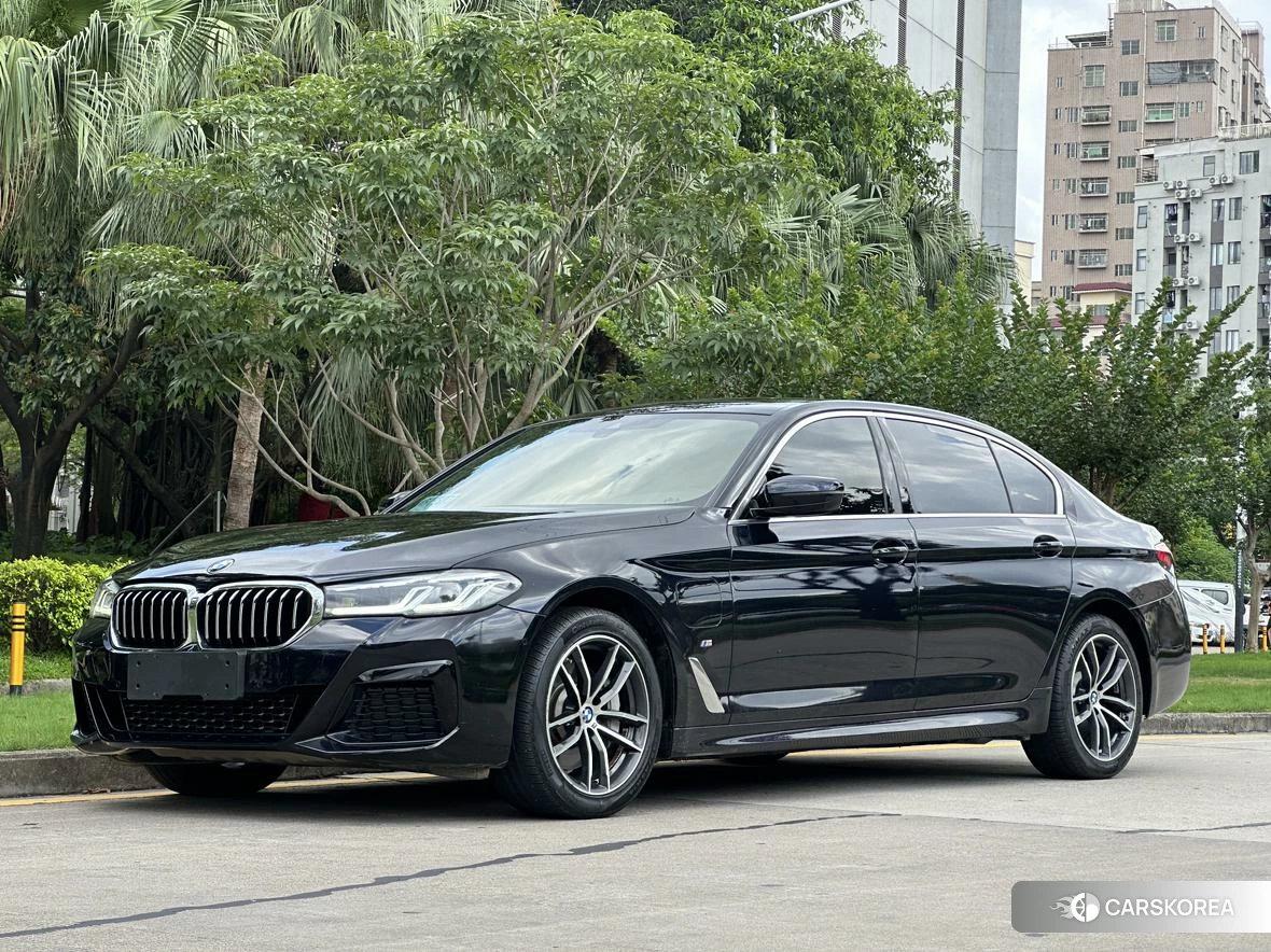 BMW 5 series PHEV 2021 Черный из Китая, фото 4