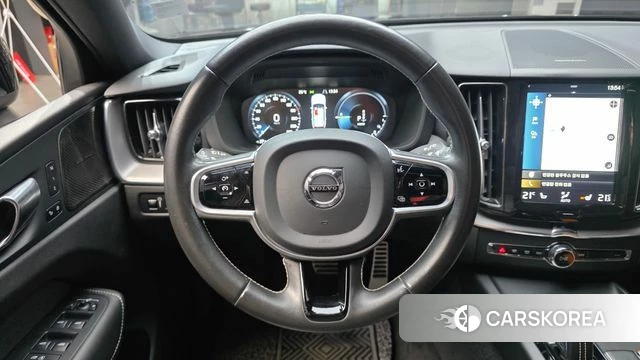 Volvo XC60 second Generation 2021 Черный из Кореи, фото 4