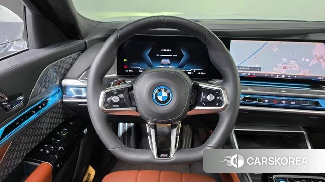 BMW i7 (G70) 2023 Серебристо-серый из Кореи, фото 4