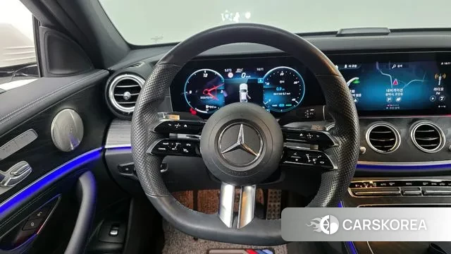 Mercedes-Benz E-Class W213 2022 Белый из Кореи, фото 4