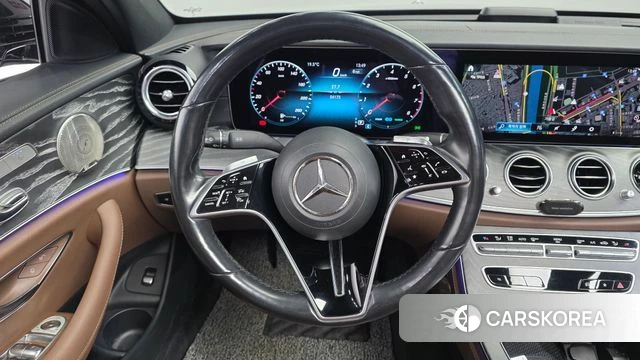 Mercedes-Benz E-Class W213 2023 Черный из Кореи, фото 4