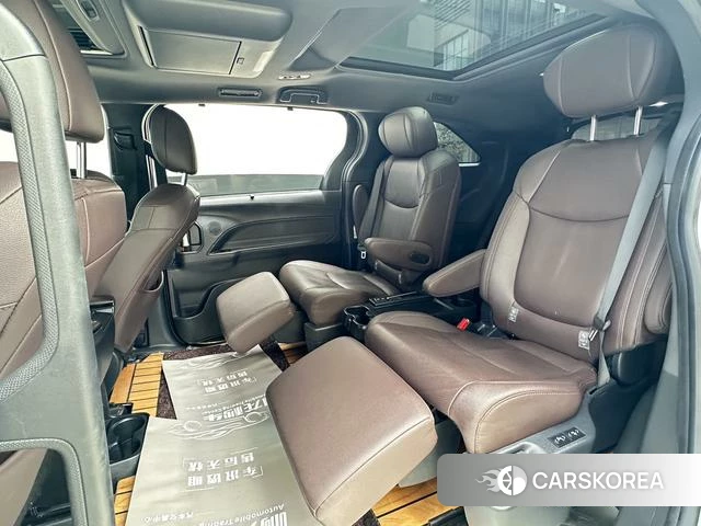 Toyota Saina 2023 Белый из Китая, фото 4