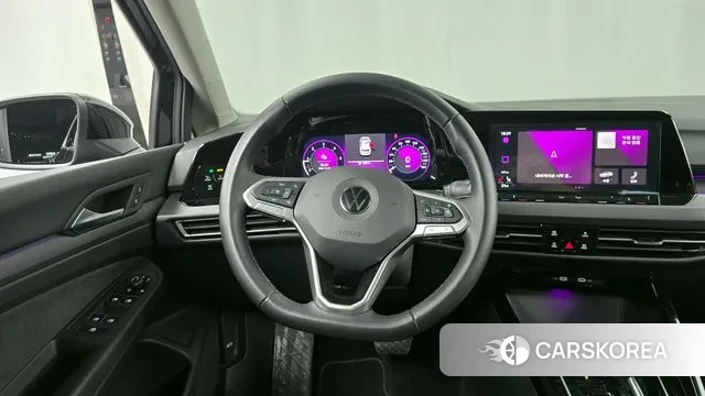 Volkswagen Golf 8th Generation 2022 Черный из Кореи, фото 4