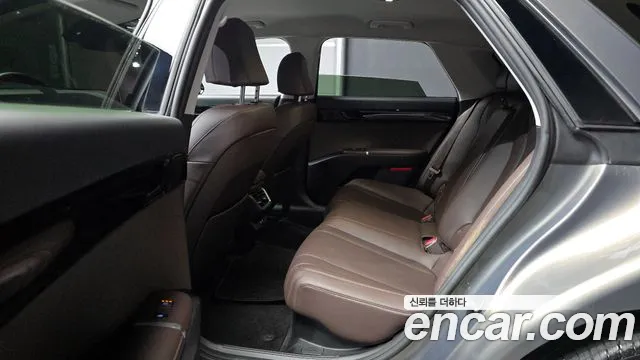 Hyundai Grandeur Hybrid (GN7) 2023 Песочный из Кореи, фото 4