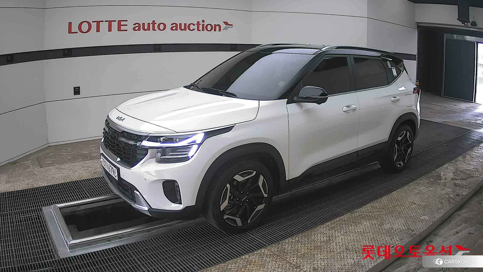 Kia Seltos 2025 Белый из Кореи, фото 4