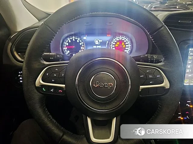 Jeep Renegade 2023 Серый из Кореи, фото 4