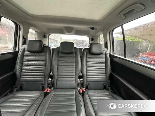 Volkswagen Touran L 2021 Белый из Китая, фото 4