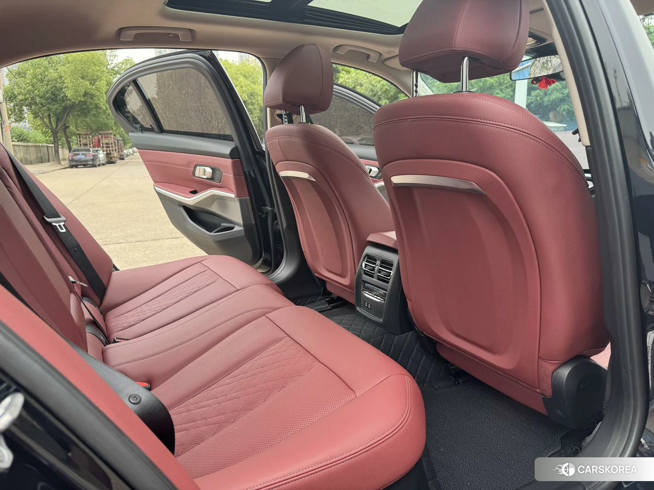 BMW i3 2023 Черный из Китая, фото 4
