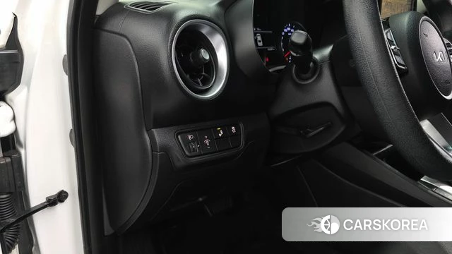 Kia The New K3 2nd generation 2022 Белый из Кореи, фото 4