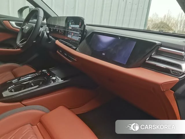 Audi A5L 2025 Серебристо-серый из Китая, фото 4