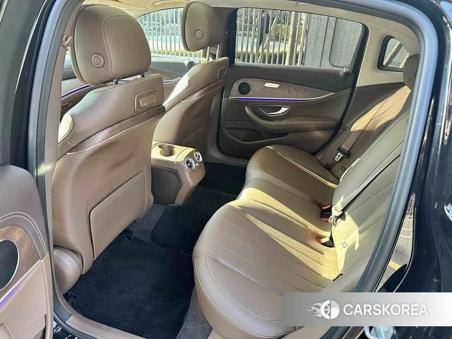 Mercedes-Benz E-class PHEV id 4212680 из Китая 4