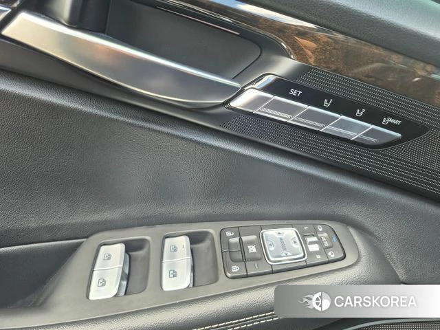 Genesis G90 2019 Черный из Кореи, фото 4
