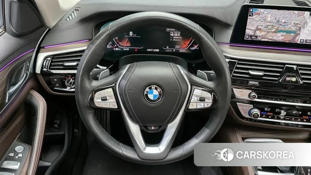 BMW 5 Series (G30) 2019 Белый из Кореи, фото 4