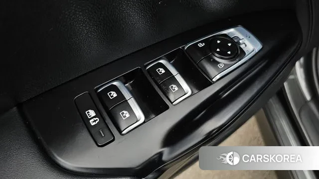 Kia K5 3rd generation 2023 Серый из Кореи, фото 4