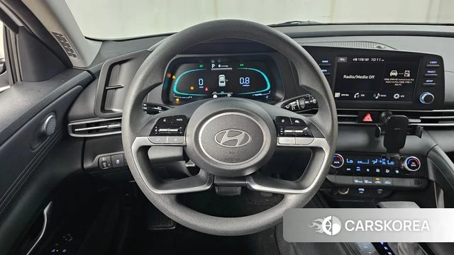 Hyundai The New Avante (CN7) 2023 Белый из Кореи, фото 4