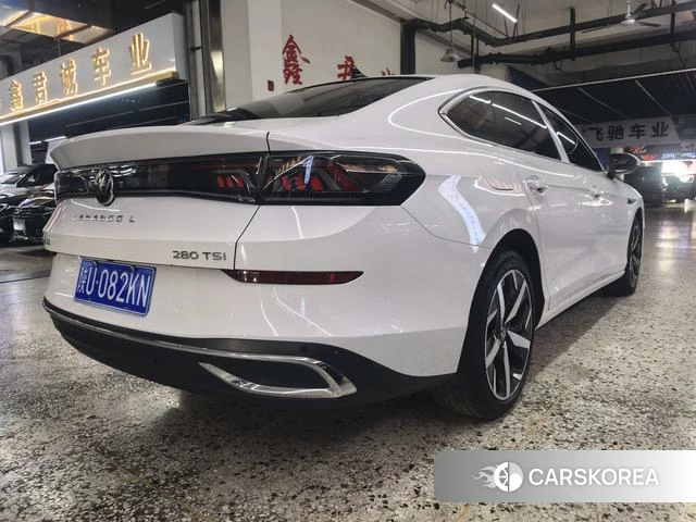 Volkswagen Lingdu 2023 Белый из Китая, фото 4
