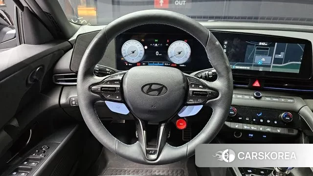 Hyundai The New Avante (CN7) 2024 Серебристо-серый из Кореи, фото 4