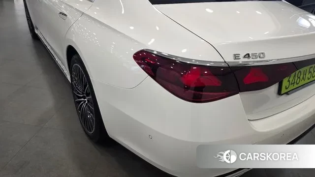 Mercedes-Benz E-Class W214 2025 Белый из Кореи, фото 4