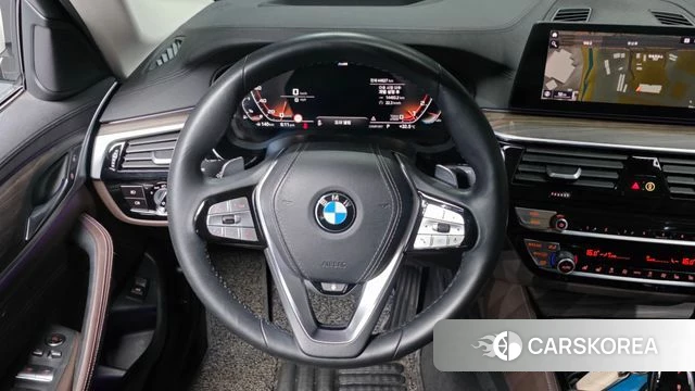 BMW 5 Series (G30) 2020 Белый из Кореи, фото 4