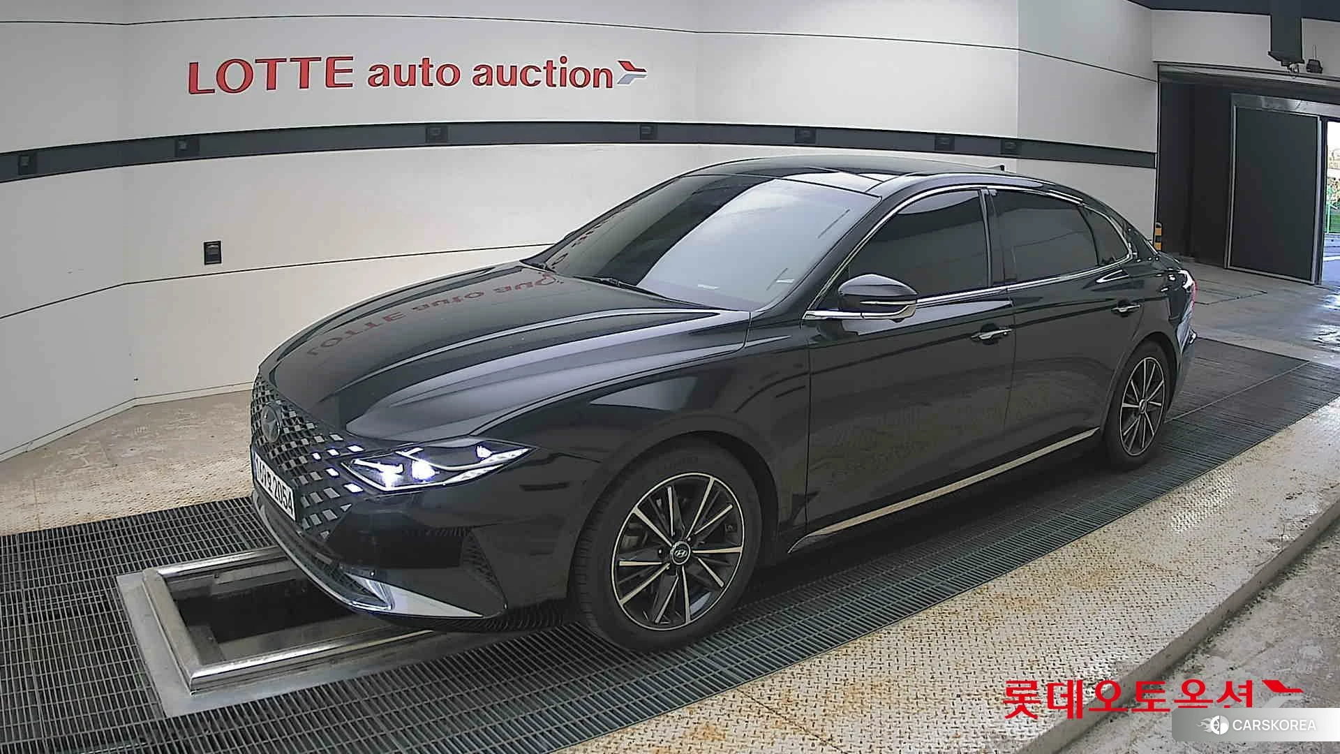 Hyundai Grandeur 2022 Midnight Black Pearl из Кореи, фото 4