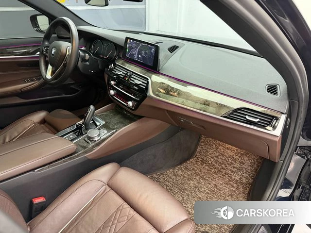 BMW 5 Series (G30) 2018 Синий из Кореи, фото 4