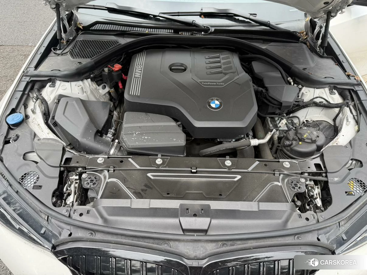 BMW 3 series 2022 Белый из Китая, фото 4