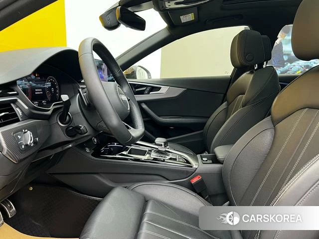 Audi A4L 2024 Белый из Китая, фото 4