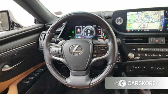 Lexus ES300h 7th generation 2022 Песочный из Кореи, фото 4