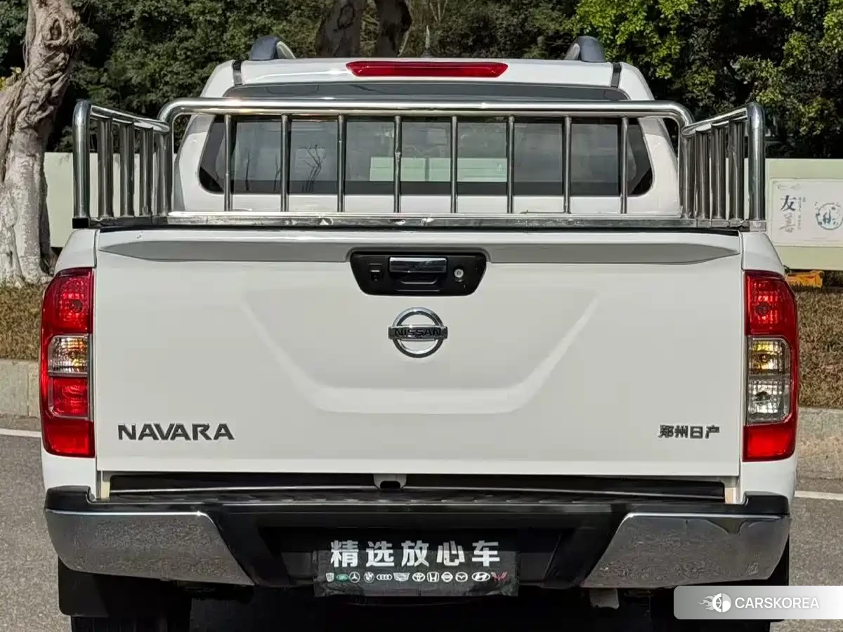 Nissan Navara 2022 Белый из Китая, фото 4