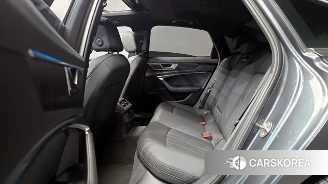 Audi A6 (C8) 2020 Серебристо-серый из Кореи, фото 4