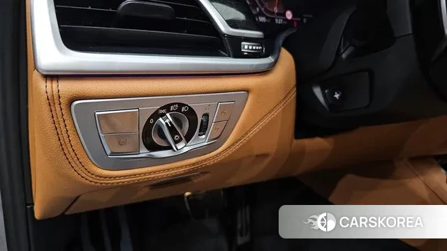 BMW 7 Series (G11) 2020 Серый из Кореи, фото 4