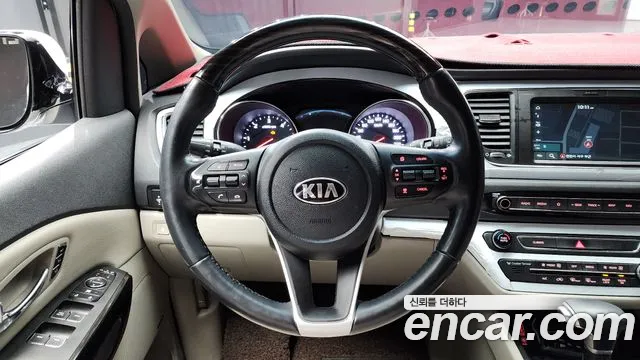 Kia The New Carnival id 2406007 из Кореи 4