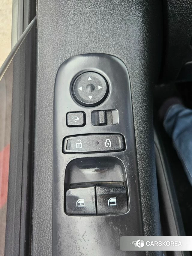 Hyundai Staria 2021 Желтый из Кореи, фото 4