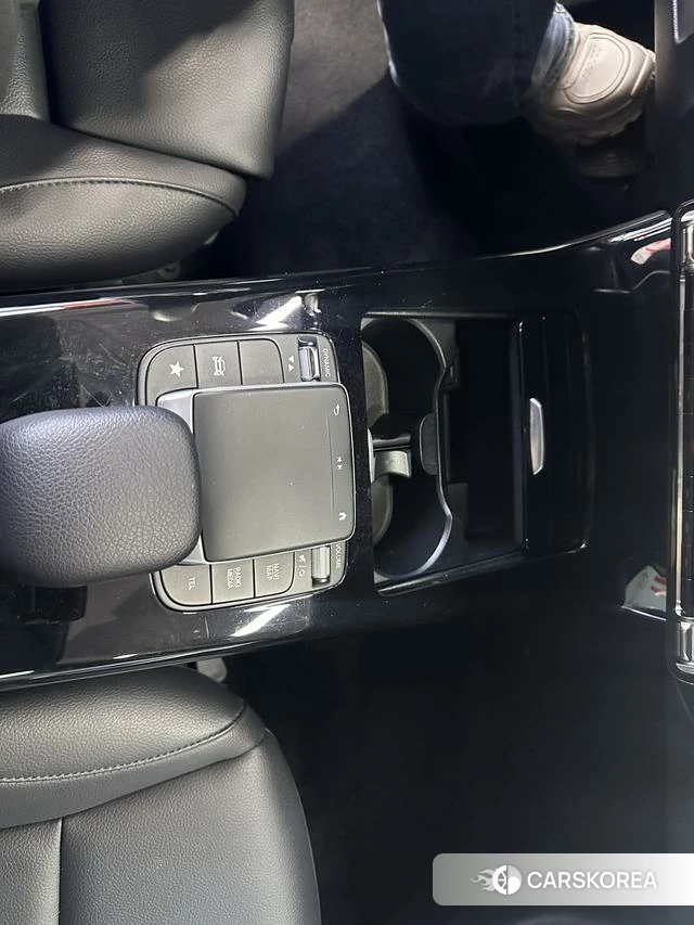 Mercedes-Benz Class A 2022 Белый из Китая, фото 4