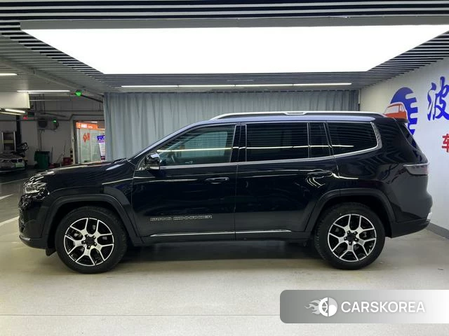Jeep Grand Commander 2022 Черный из Китая, фото 4