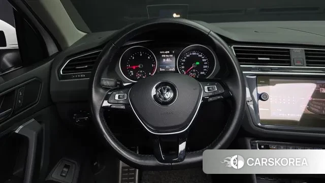 Volkswagen Tiguan second Generation 2020 Белый из Кореи, фото 4