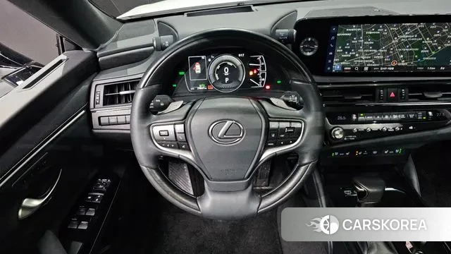 Lexus ES300h 7th generation 2023 Белый из Кореи, фото 4