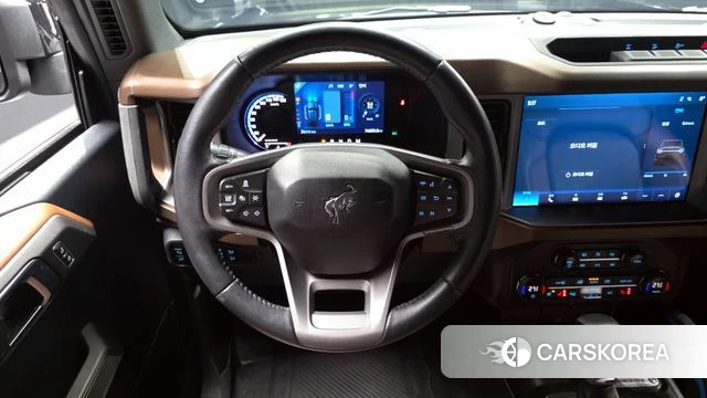 Ford Bronco 6th Generation 2023 Черный из Кореи, фото 4