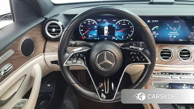 Mercedes-Benz E-Class W213 2021 Белый из Кореи, фото 4