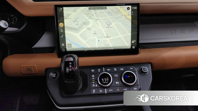 Land Rover Defender (L663) 2023 Черный из Кореи, фото 4