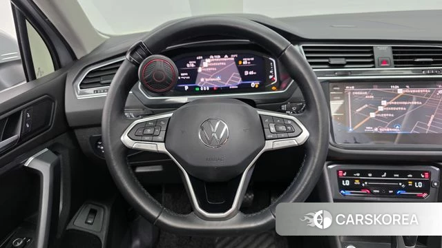 Volkswagen Tiguan second Generation 2021 Серебряный из Кореи, фото 4