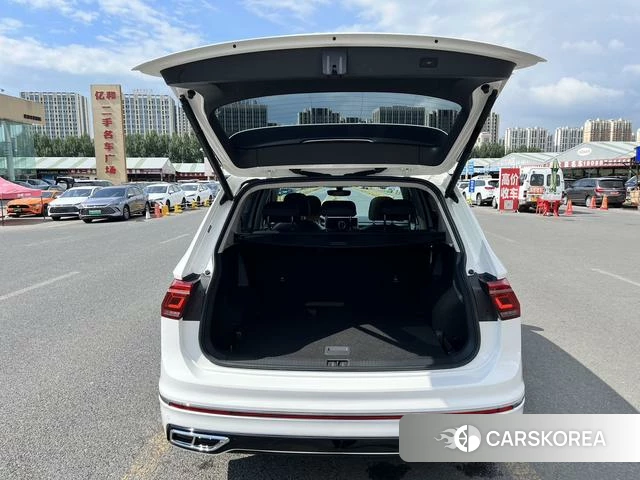 Volkswagen Tiguan L 2023 Белый из Китая, фото 4