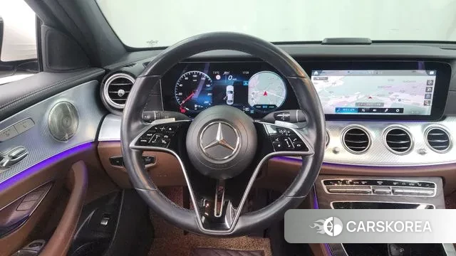 Mercedes-Benz E-Class W213 2021 Белый из Кореи, фото 4