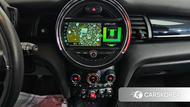 Mini Cooper 2018 Жемчужный цвет из Кореи, фото 4