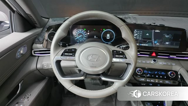 Hyundai The New Avante (CN7) 2023 Серебристо-серый из Кореи, фото 4