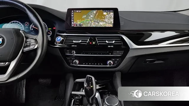 BMW 5 Series (G30) 2019 Черный из Кореи, фото 4