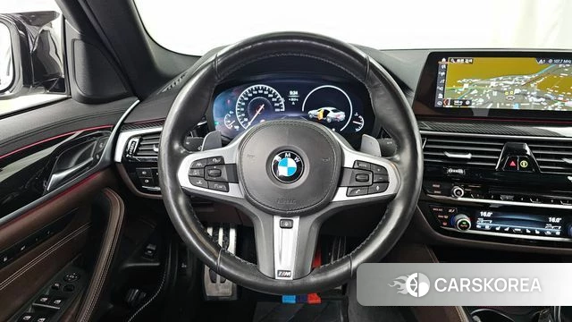 BMW 5 Series (G30) 2019 Белый из Кореи, фото 4