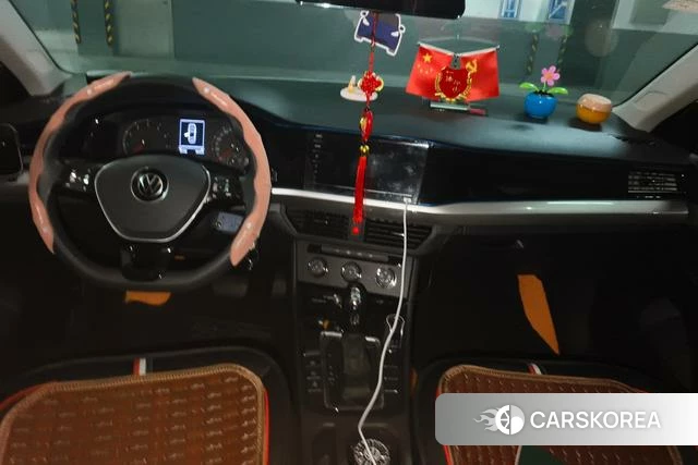 Volkswagen Bora 2022 Белый из Китая, фото 4